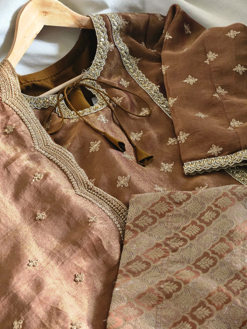 Bronze Elegance Tissue Suit Set